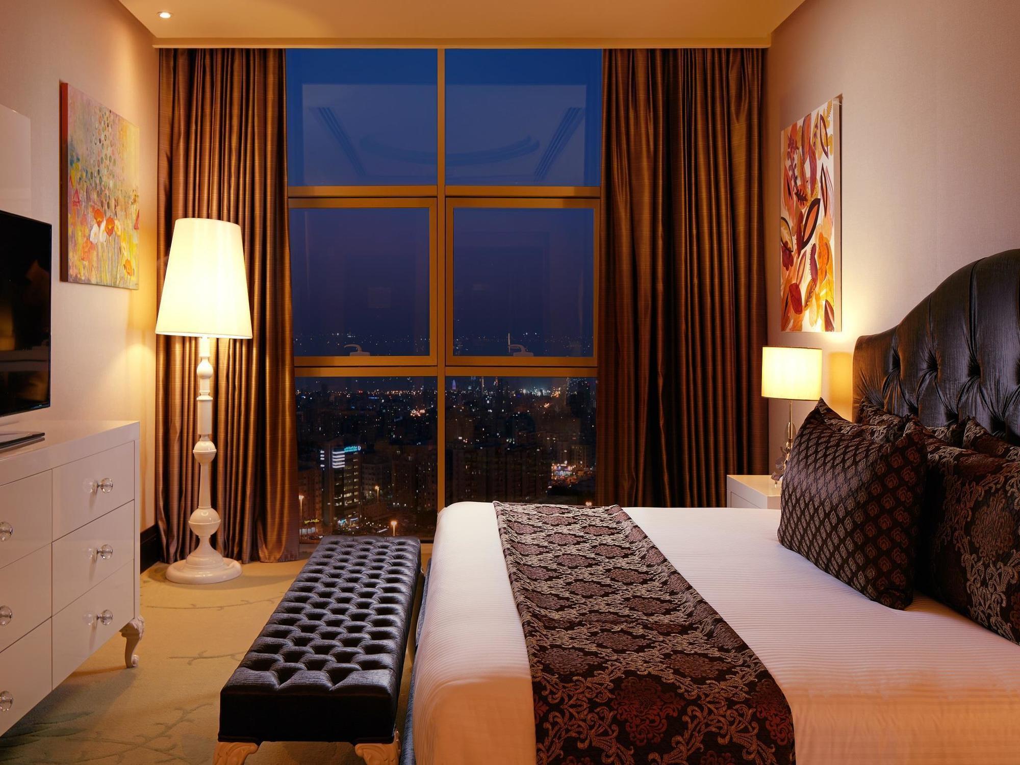 כוויית Millennium Hotel & Convention Centre Kuwait מראה חיצוני תמונה A bedroom at the hotel